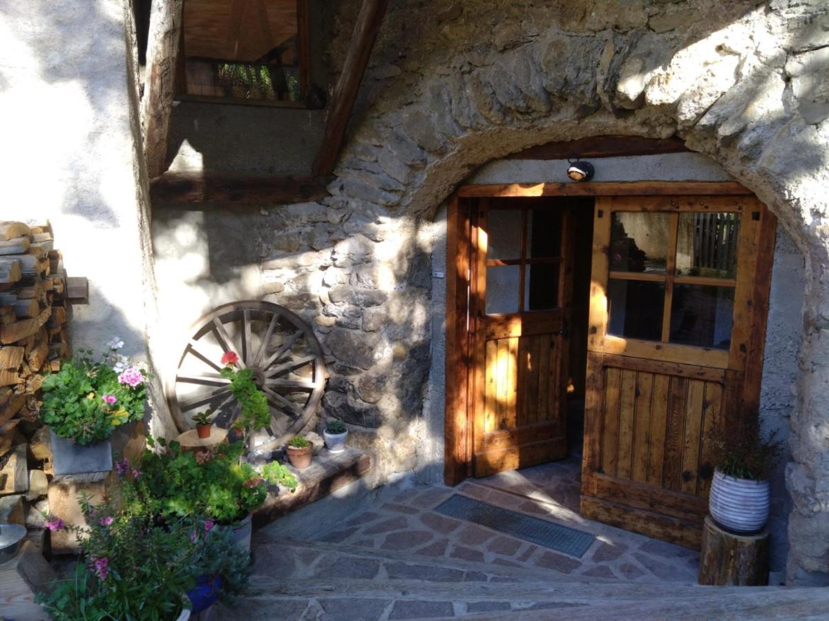 Bed and Breakfast La Maita Монженевр Экстерьер фото